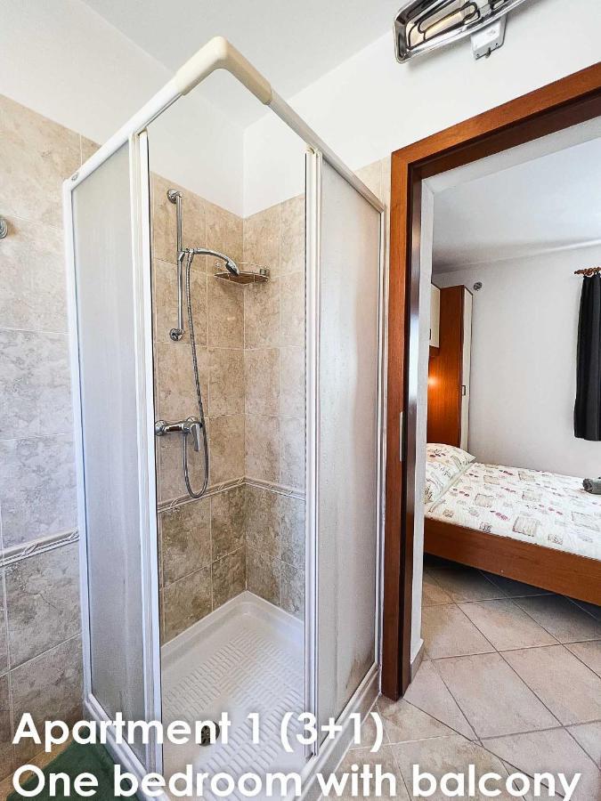 Sunshine Apartments Funtana With Balcony And Sea View Zewnętrze zdjęcie