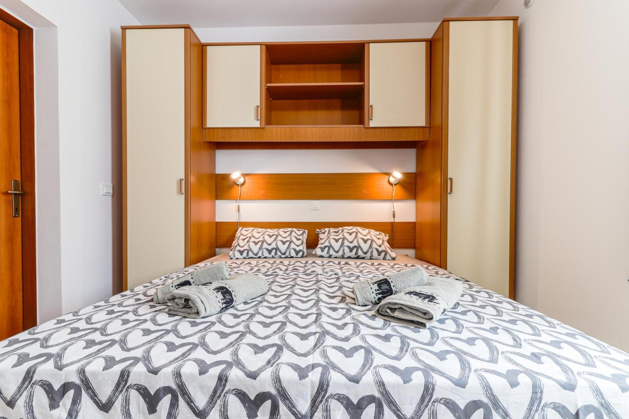 Sunshine Apartments Funtana With Balcony And Sea View Zewnętrze zdjęcie