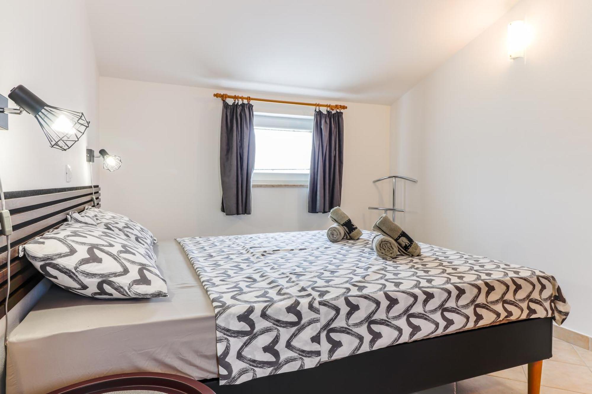 Sunshine Apartments Funtana With Balcony And Sea View Zewnętrze zdjęcie