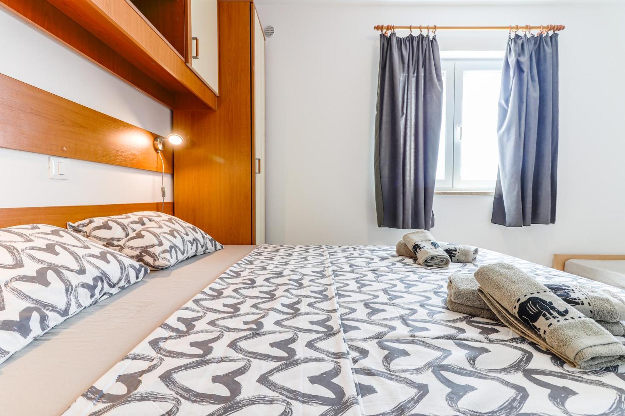Sunshine Apartments Funtana With Balcony And Sea View Zewnętrze zdjęcie
